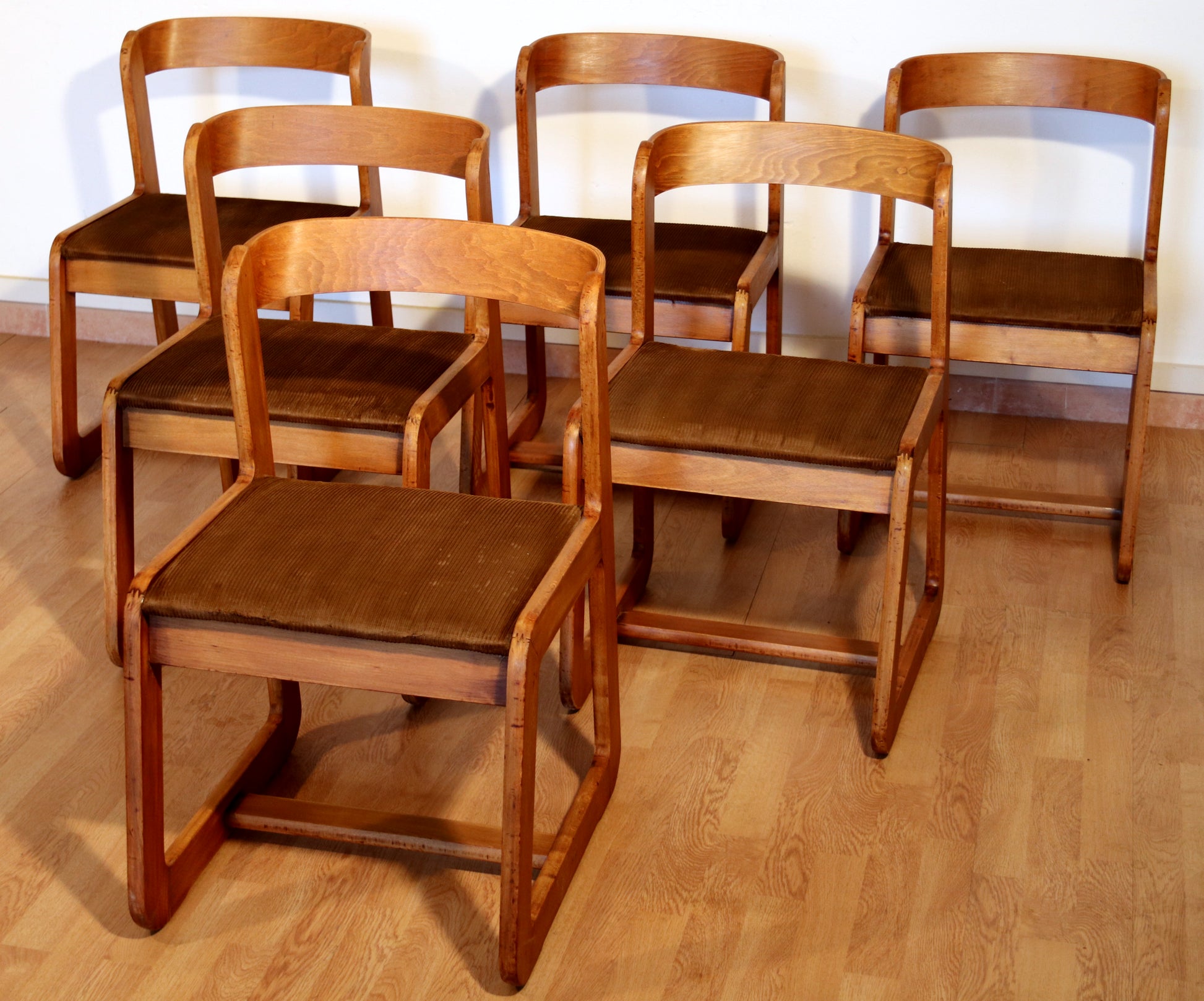 Set di 6 sedie Willy Rizzo per Mario Sabot, velluto marrone, anni '70