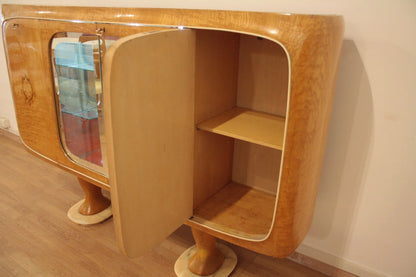 Mobile bar credenza vittorio dassi anni 50 in legno con anta aperta stile credenza mid-century moderna