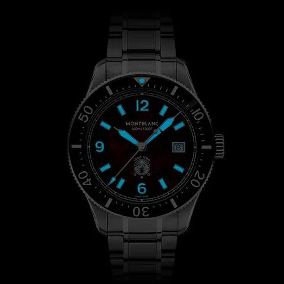 Montblanc Iced Sea Date 41mm Vinröd automatisk stålklocka 132291