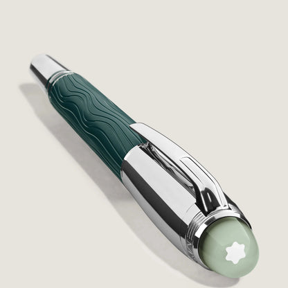 Montblanc fineliner starwalker polargreen con fusto verde ondulato e dettagli cromati lucidi prestigiosi
