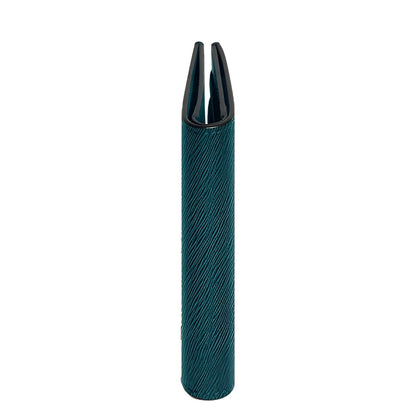 Portafoglio mini montblanc blu cipro con texture cilindrica teal e chiusura nera divisa in quattro scomparti