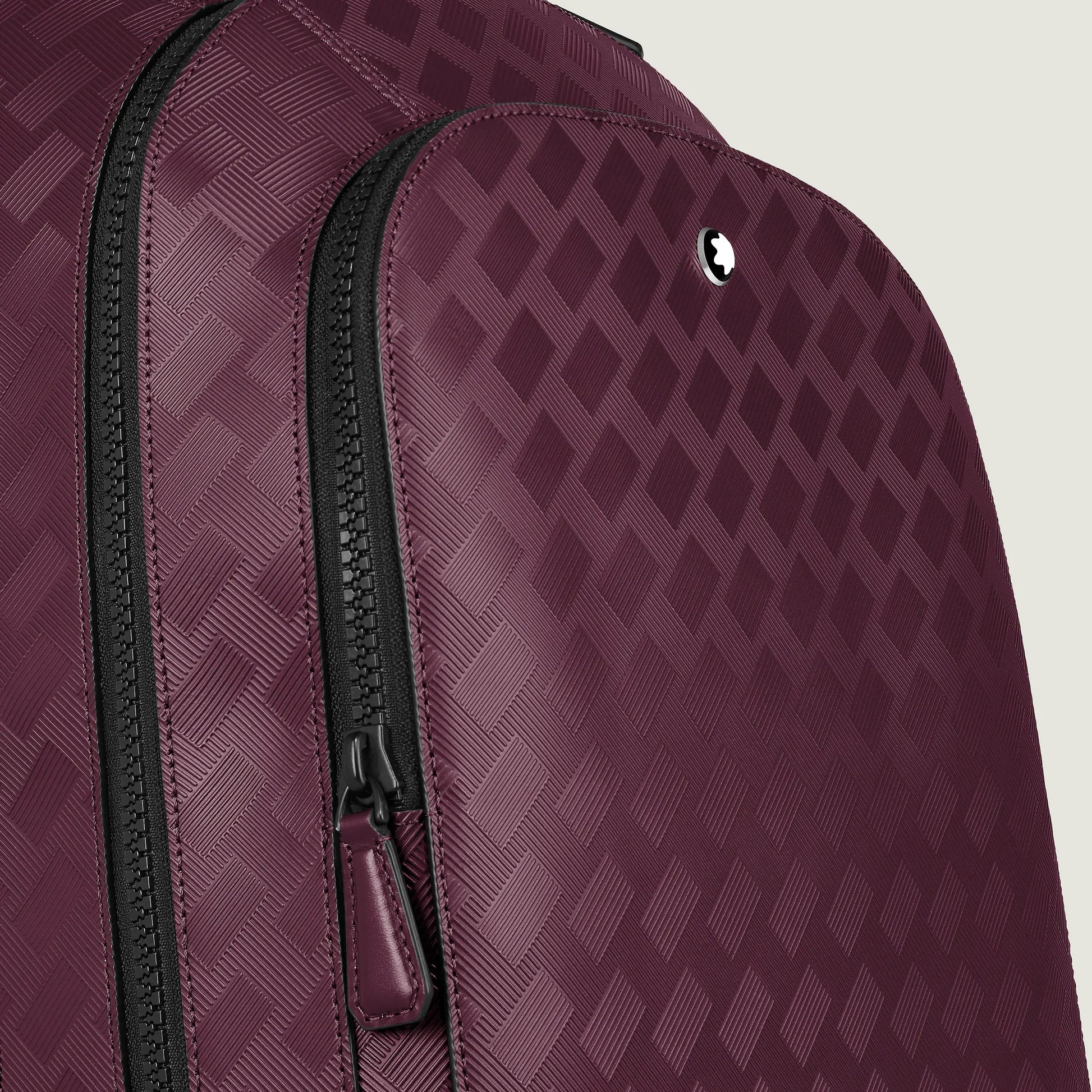 Montblanc zaino medio Extreme 3.0 199405 bordeaux con texture a diamante e tre scomparti con tasche interne per computer portatile